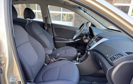 Hyundai Solaris II рестайлинг, 2012 год, 830 000 рублей, 19 фотография