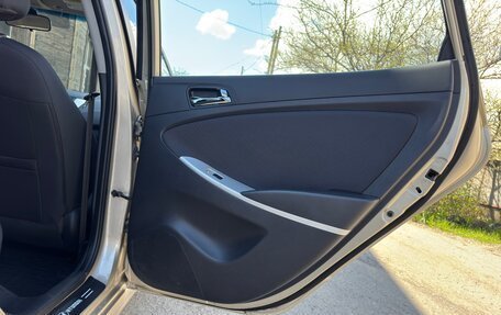 Hyundai Solaris II рестайлинг, 2012 год, 830 000 рублей, 16 фотография