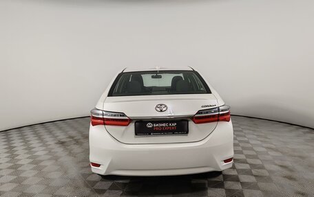 Toyota Corolla, 2018 год, 1 675 000 рублей, 6 фотография