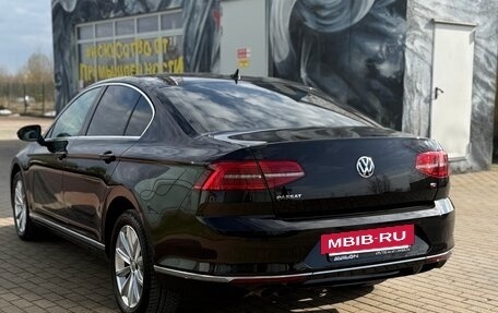 Volkswagen Passat B8 рестайлинг, 2017 год, 1 635 000 рублей, 8 фотография