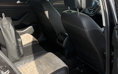 Volkswagen Passat B8 рестайлинг, 2017 год, 1 635 000 рублей, 14 фотография