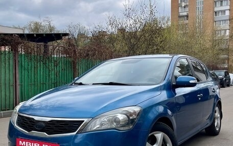 KIA cee'd I рестайлинг, 2011 год, 720 000 рублей, 2 фотография