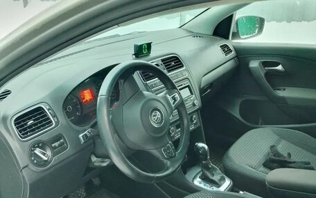 Volkswagen Polo VI (EU Market), 2012 год, 950 000 рублей, 2 фотография