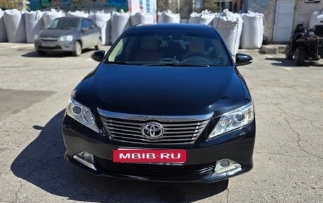 Toyota Camry, 2014 год, 2 100 000 рублей, 2 фотография