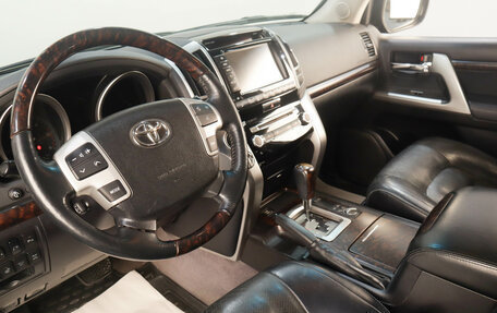 Toyota Land Cruiser 200, 2012 год, 3 849 000 рублей, 10 фотография