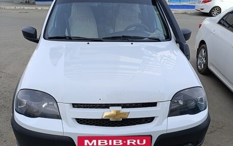 Chevrolet Niva I рестайлинг, 2019 год, 850 000 рублей, 2 фотография