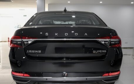 Skoda Superb III рестайлинг, 2025 год, 2 500 000 рублей, 6 фотография