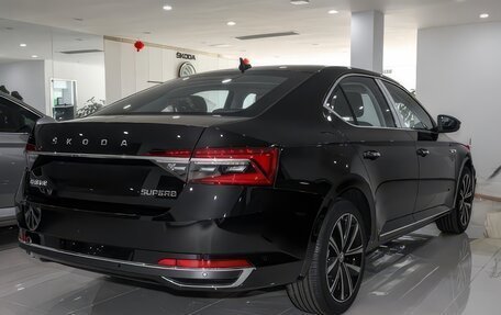 Skoda Superb III рестайлинг, 2025 год, 2 500 000 рублей, 7 фотография