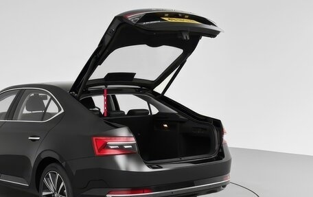 Skoda Superb III рестайлинг, 2025 год, 2 500 000 рублей, 9 фотография