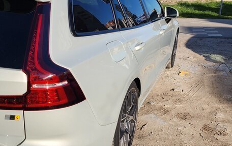 Volvo V60 II, 2019 год, 2 900 000 рублей, 4 фотография