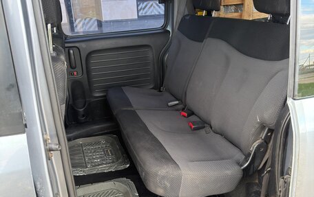 Honda Mobilio Spike I рестайлинг, 2004 год, 345 000 рублей, 33 фотография