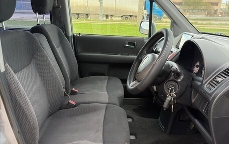 Honda Mobilio Spike I рестайлинг, 2004 год, 345 000 рублей, 25 фотография