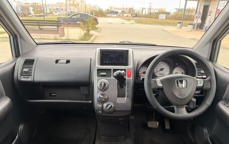 Honda Mobilio Spike I рестайлинг, 2004 год, 345 000 рублей, 35 фотография