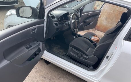 Suzuki Swift IV, 2013 год, 780 000 рублей, 2 фотография