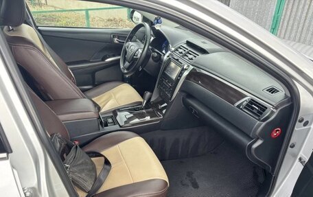 Toyota Camry, 2015 год, 2 200 000 рублей, 6 фотография