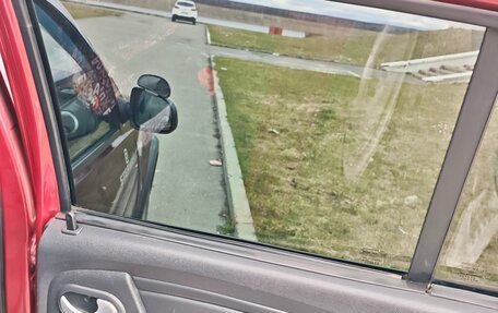 Renault Sandero I, 2011 год, 600 000 рублей, 18 фотография