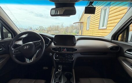 Hyundai Santa Fe IV, 2018 год, 3 270 000 рублей, 10 фотография