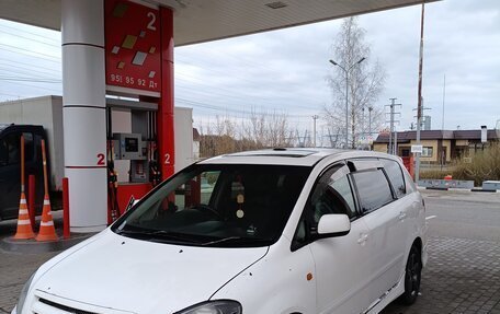 Toyota Ipsum II, 2002 год, 550 000 рублей, 2 фотография