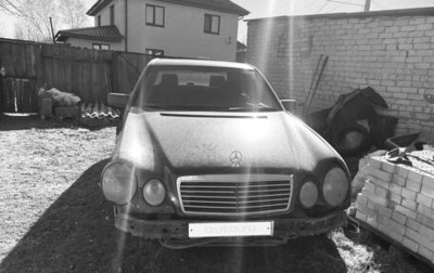 Mercedes-Benz E-Класс, 1996 год, 130 000 рублей, 1 фотография