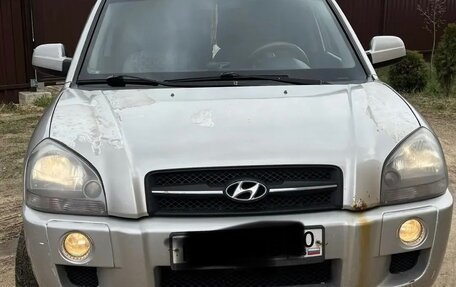 Hyundai Tucson III, 2006 год, 450 000 рублей, 1 фотография