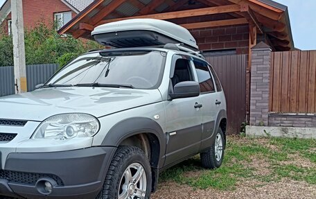 Chevrolet Niva I рестайлинг, 2013 год, 620 000 рублей, 1 фотография