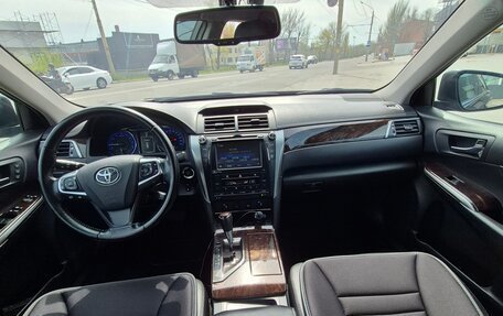 Toyota Camry, 2015 год, 2 350 000 рублей, 15 фотография