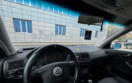 Volkswagen Golf IV, 2001 год, 300 000 рублей, 2 фотография