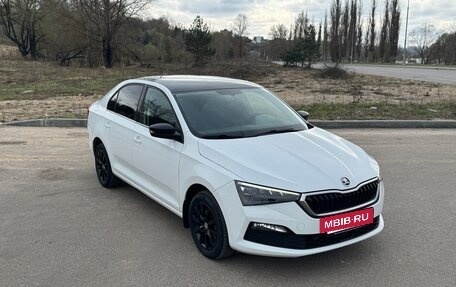 Skoda Rapid II, 2020 год, 1 680 000 рублей, 2 фотография