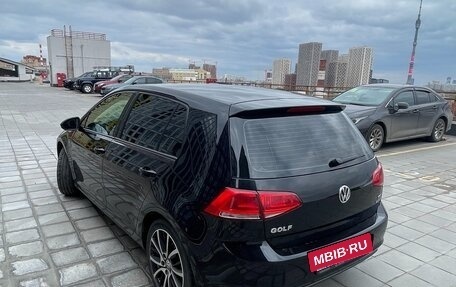 Volkswagen Golf VII, 2013 год, 1 200 000 рублей, 24 фотография