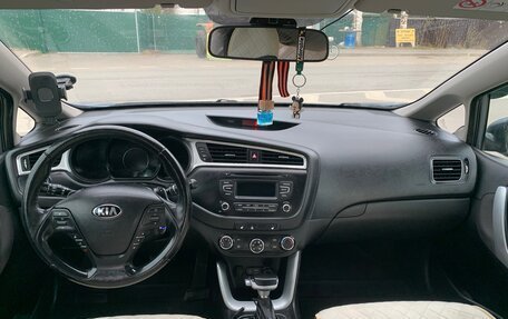 KIA cee'd III, 2015 год, 930 000 рублей, 18 фотография