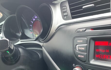 KIA cee'd III, 2015 год, 930 000 рублей, 17 фотография