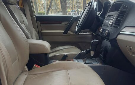 Mitsubishi Pajero IV, 2007 год, 1 620 000 рублей, 7 фотография
