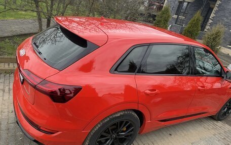 Audi e-tron I, 2021 год, 5 980 000 рублей, 7 фотография