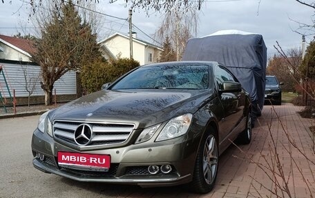 Mercedes-Benz E-Класс, 2011 год, 1 650 000 рублей, 1 фотография