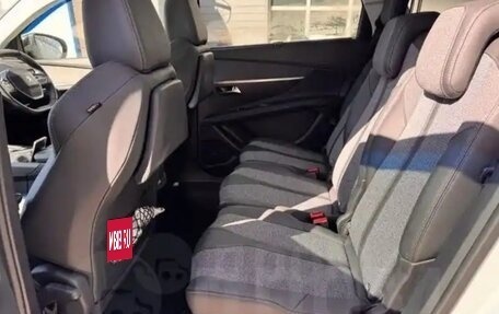 Peugeot 5008 II, 2020 год, 2 900 000 рублей, 18 фотография