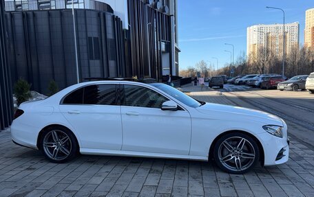 Mercedes-Benz E-Класс, 2017 год, 3 349 000 рублей, 4 фотография