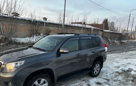 Toyota Land Cruiser Prado 150 рестайлинг 2, 2013 год, 2 900 000 рублей, 2 фотография