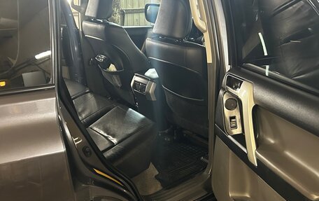 Toyota Land Cruiser Prado 150 рестайлинг 2, 2013 год, 2 900 000 рублей, 9 фотография