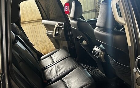 Toyota Land Cruiser Prado 150 рестайлинг 2, 2013 год, 2 900 000 рублей, 10 фотография