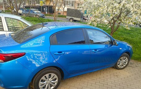 KIA Rio IV, 2018 год, 1 250 000 рублей, 4 фотография