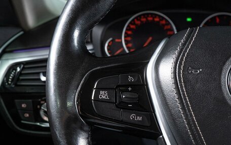 BMW 5 серия, 2018 год, 3 000 000 рублей, 14 фотография