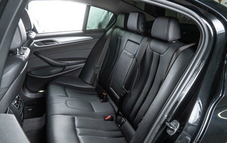 BMW 5 серия, 2018 год, 3 000 000 рублей, 9 фотография