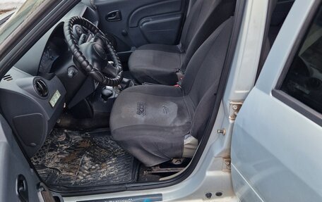 Renault Logan I, 2005 год, 255 000 рублей, 4 фотография