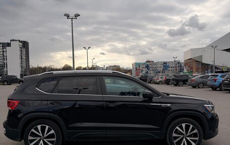 Volkswagen Taos, 2022 год, 1 950 000 рублей, 9 фотография