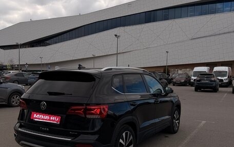 Volkswagen Taos, 2022 год, 1 950 000 рублей, 7 фотография