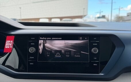 Volkswagen Taos, 2022 год, 1 950 000 рублей, 16 фотография