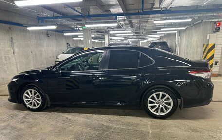 Toyota Camry, 2021 год, 2 100 000 рублей, 8 фотография