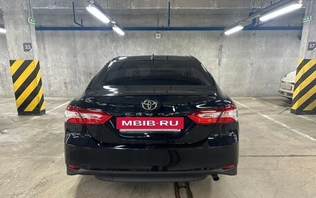 Toyota Camry, 2021 год, 2 100 000 рублей, 6 фотография