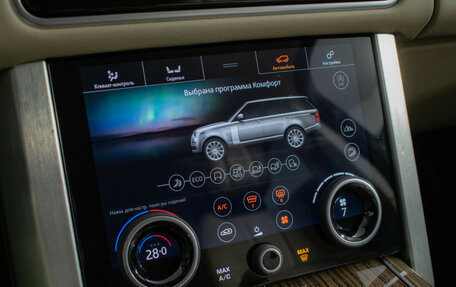 Land Rover Range Rover IV рестайлинг, 2018 год, 6 090 000 рублей, 16 фотография