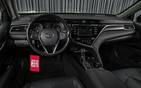 Toyota Camry, 2020 год, 2 899 000 рублей, 6 фотография